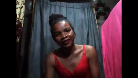 Snapshot of naylah313 chatting on 02/12/26, 08:26 Nayla online show from 02/12/26, 08:26