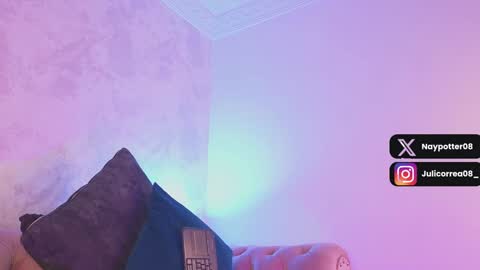 Snapshot of naylapot_ chatting on 02/01/25, 03:07 Juli online show from 02/01/25, 03:07