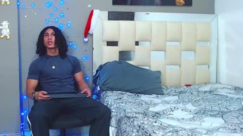 Snapshot of nazper_ chatting on 12/17/24, 03:28 Nazper online show from 12/17/24, 03:28