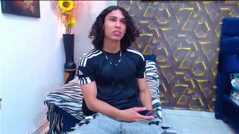 Snapshot of nazper_ chatting on 09/20/25, 04:52 Nazper online show from 09/20/25, 04:52