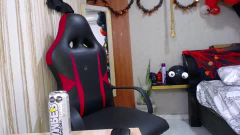 Snapshot of nazper_ chatting on 10/27/25, 05:39 Nazper online show from 10/27/25, 05:39