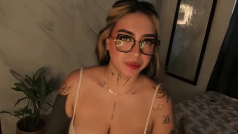 nazzz10 online show from 03/26/26, 02:44