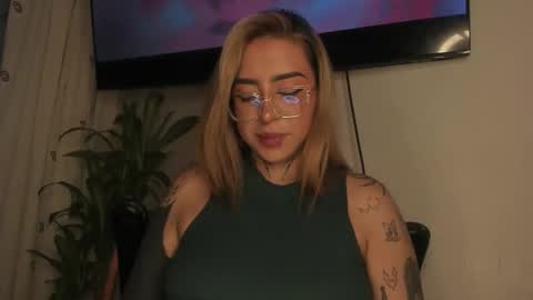nazzz10 online show from 06/11/26, 02:15