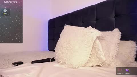 Snapshot of nea_lm chatting on 12/01/24, 04:29 nea-- online show from 12/01/24, 04:29