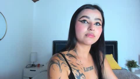 Snapshot of nebulalux chatting on 10/23/25, 08:07 NEBULA LUX online show from 10/23/25, 08:07