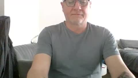 neckdown12 online show from 09/26/25, 09:52