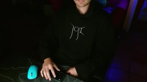 tootired online show from 04/13/26, 06:08