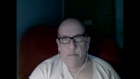 Tom online show from 09/20/25, 01:17