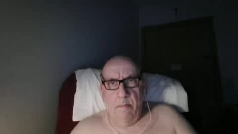 Tom online show from 04/01/26, 01:17