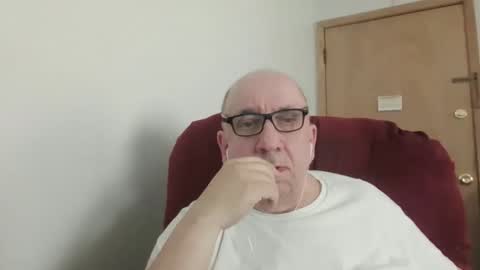 Tom online show from 04/12/26, 06:35