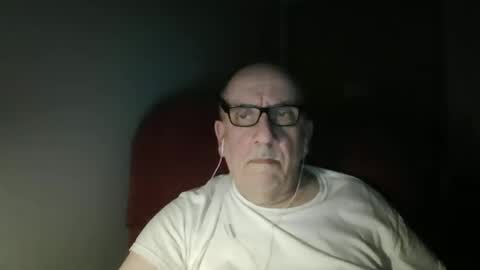 Tom online show from 04/15/26, 01:23