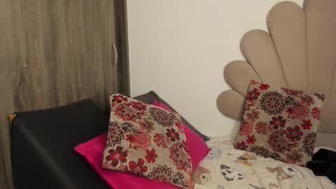 Nei turn green online show from 02/24/26, 09:13