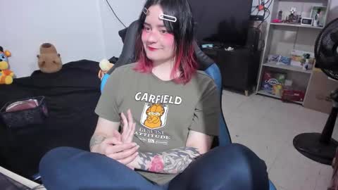 Geek Nicole    im Neeko UwU online show from 02/10/26, 01:59