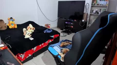 Geek Nicole    im Neeko UwU online show from 07/10/26, 11:46