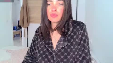 Neferutt online show from 03/06/26, 02:57