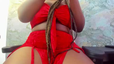 Nefer  online show from 11/06/25, 04:57