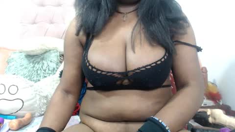 Snapshot of negrabig_38 chatting on 10/31/25, 04:57 negrabig 38 online show from 10/31/25, 04:57