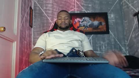 negritomeloso_k18 online show from 01/19/26, 02:21