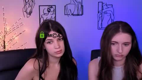 Snapshot of nekky_mouse chatting on 07/05/26, 09:49 Meow online show from 07/05/26, 09:49
