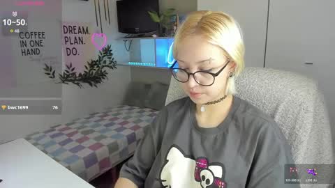 Kate online show from 04/01/26, 01:52