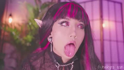 Snapshot of nekyra_san chatting on 10/05/25, 01:04 Mely Birthday party saturday night BYO online show from 10/05/25, 01:04