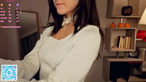 Vicky and Beatrice online show from 03/06/26, 07:21