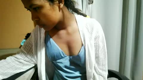nelia_84 online show from 07/02/26, 04:24