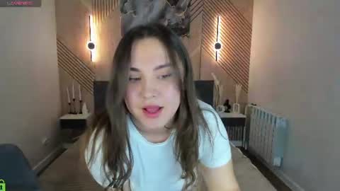 nelie_evans online show from 06/22/26, 04:53