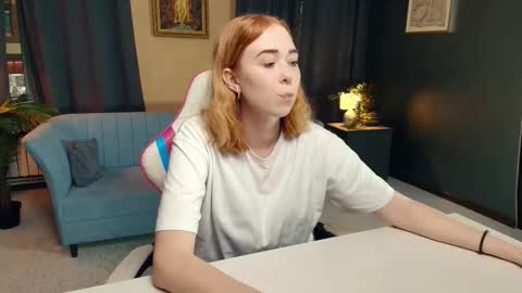 Nelli online show from 11/19/25, 07:58