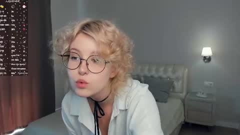nelly_gloss online show from 07/19/26, 07:45