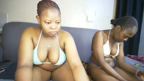 nellyeluxe online show from 04/13/26, 02:28