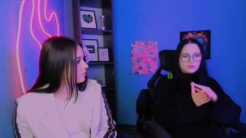 Snapshot of nellyfae chatting on 02/16/26, 02:35 nellyfae online show from 02/16/26, 02:35