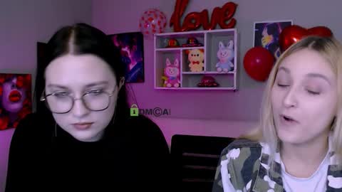 Snapshot of nellyfae chatting on 02/19/26, 12:23 nellyfae online show from 02/19/26, 12:23