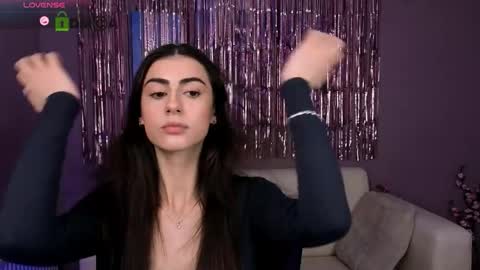 Snapshot of nellyfae chatting on 02/24/26, 10:13 nellyfae online show from 02/24/26, 10:13