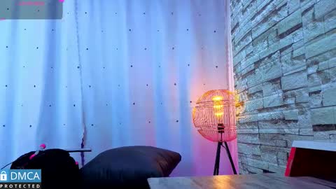 Salome Nena cupcake online show from 03/20/26, 11:04