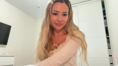 Snapshot of nensysafrons chatting on 04/01/26, 08:39 NensySafrons online show from 04/01/26, 08:39