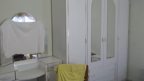 Snapshot of nenvol1 chatting on 01/21/25, 09:13 better ask online show from 01/21/25, 09:13