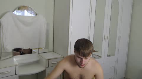 Snapshot of nenvol1 chatting on 01/23/25, 01:13 better ask online show from 01/23/25, 01:13