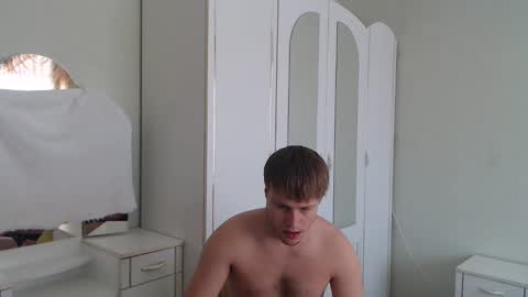 Snapshot of nenvol1 chatting on 02/21/25, 06:40 better ask online show from 02/21/25, 06:40