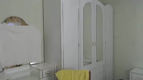 Snapshot of nenvol1 chatting on 03/02/25, 06:59 better ask online show from 03/02/25, 06:59