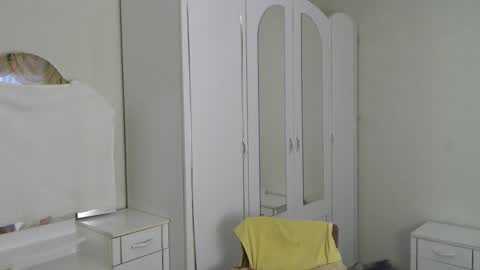 Snapshot of nenvol1 chatting on 03/02/25, 10:03 better ask online show from 03/02/25, 10:03