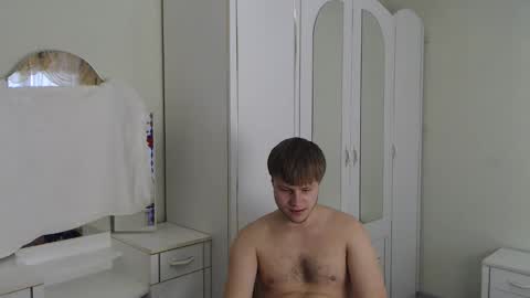 Snapshot of nenvol1 chatting on 03/11/25, 10:07 better ask online show from 03/11/25, 10:07