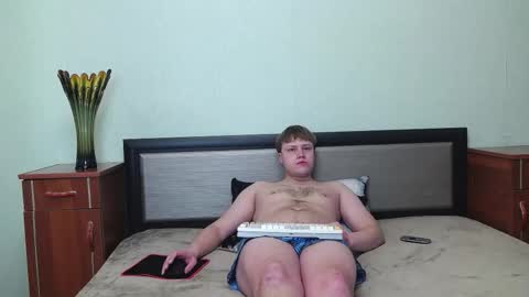 Snapshot of nenvol1 chatting on 12/16/25, 10:09 better ask online show from 12/16/25, 10:09