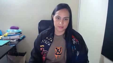 Snapshot of neny445 chatting on 02/12/25, 01:27 kelly lopez online show from 02/12/25, 01:27