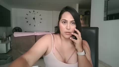 Snapshot of neny445 chatting on 10/01/25, 05:30 kelly lopez online show from 10/01/25, 05:30