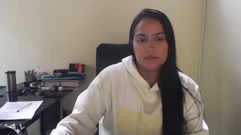 Snapshot of neny445 chatting on 11/25/25, 02:50 kelly lopez online show from 11/25/25, 02:50