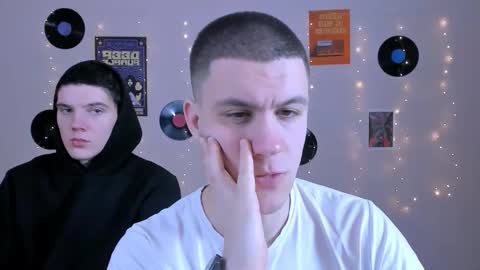 neo_raze_ online show from 02/08/26, 08:01