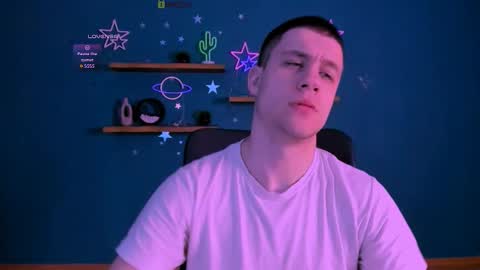 neo_raze_ online show from 03/15/26, 07:53