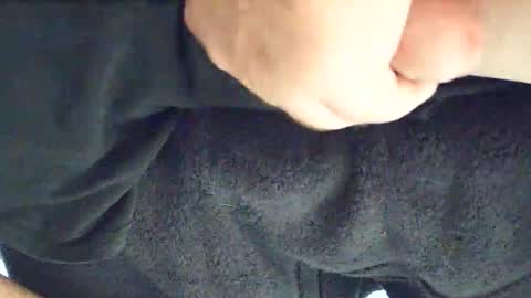 Snapshot of neohiom4f chatting on 11/27/25, 05:37 neohiom4f online show from 11/27/25, 05:37