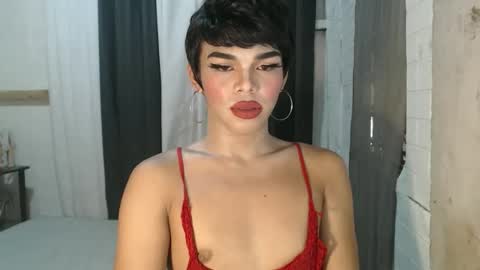 neomi online show from 11/11/25, 06:57